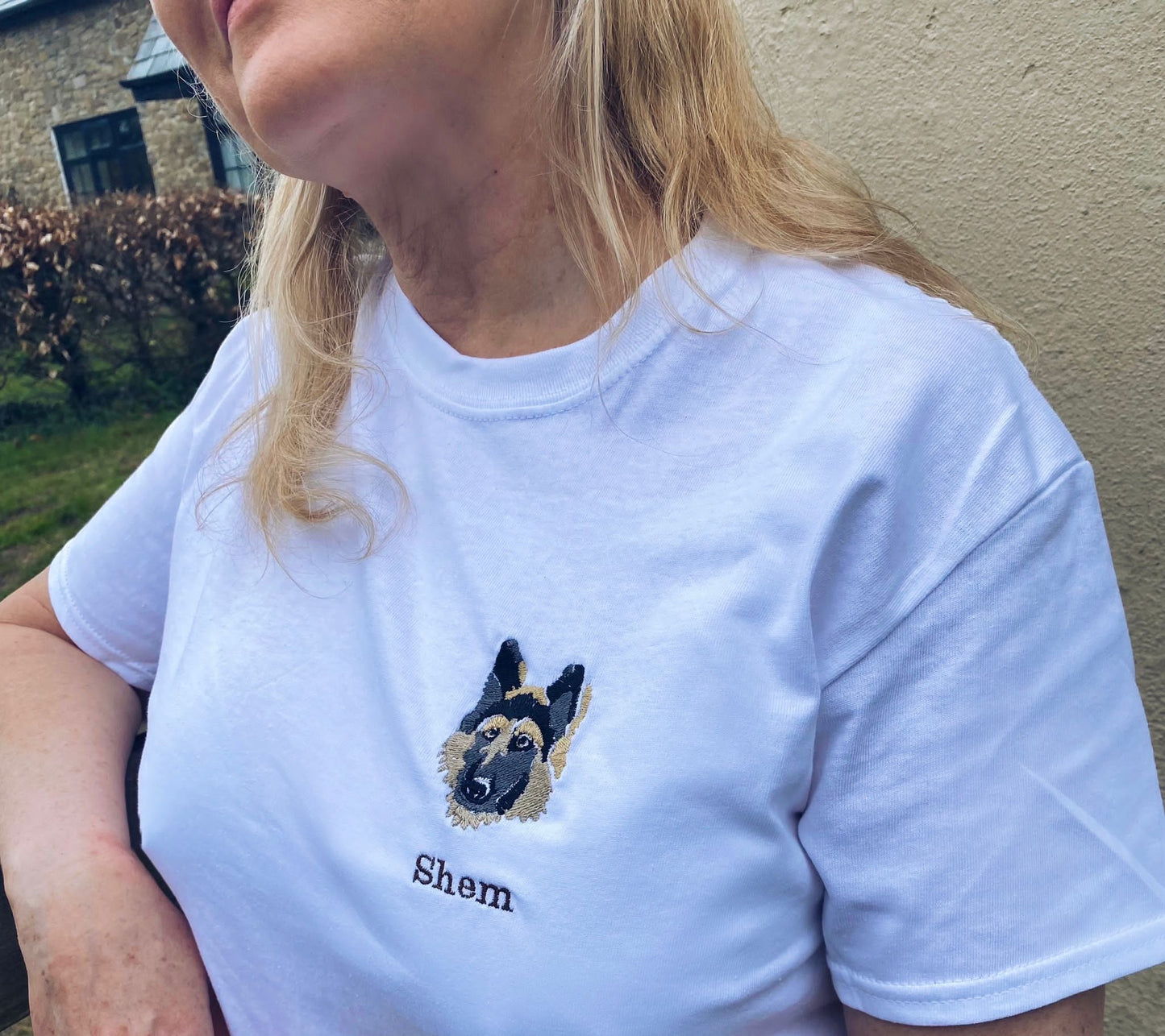 T-Shirt | Unisex | Pet Photo | Own Image | Embroidered